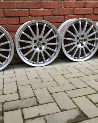 Alfa Romeo Cerchi originali Speedline R17 J7