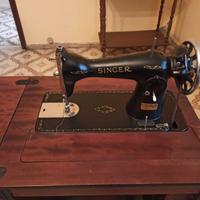 macchina da cucire Singer con mobilw