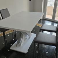 Tavolo moderno con prolunga + 4 sedie