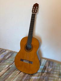 Chitarra classica Yamaha C40 + custodia e ventosa