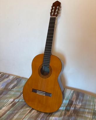 Chitarra classica Yamaha C40 + custodia e ventosa