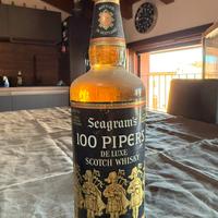 Scotch whisky 100 Pipers