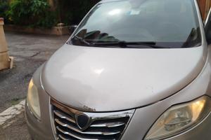 lancia Ypsilon 2011