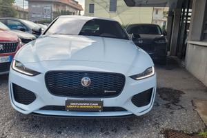 Jaguar XE 2.0 D 204 CV AWD 4X4 Dynamic Black