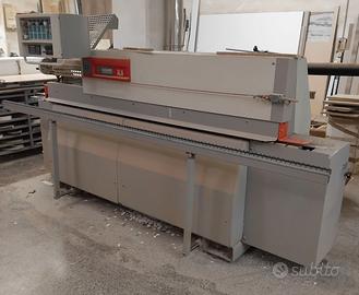 Bordatrice per pannelli in legno
