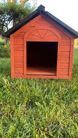 Cuccia per cani in legno