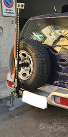 Staffa per binda ruota di scorta