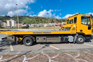 Carroattrezzi Iveco Eurocargo 120EL22 Isoli
