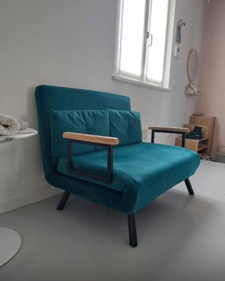 Divano letto in velluto verde petrolio salvaspazio