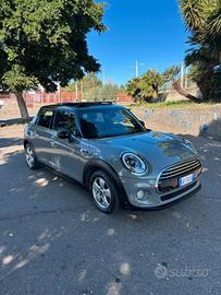 Mini cooper d 5 porte