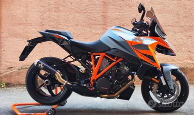 ktm 1290 super duke gt 