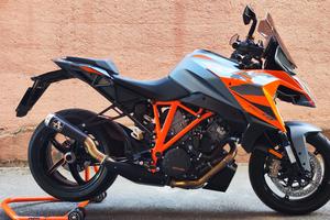 ktm 1290 super duke gt 