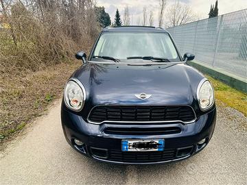 Mini countryman sd 4x4 ( tetto e matic )
