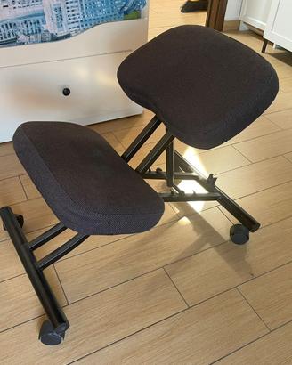 Sedia con appoggio per ginocchia