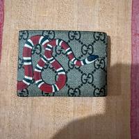 Gucci BifoldGG supreme kingsnake 4 scomparti  250€