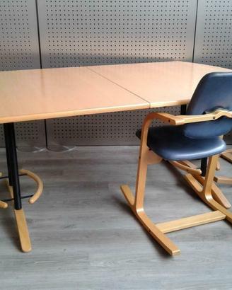 Tavolo Stokke Varier Sirkus e n. 4 sedie
