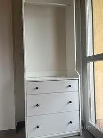 Guardaroba con cassetti