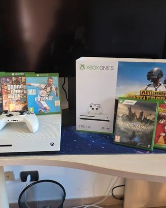 Xbox One S 1TB+5 giochi
