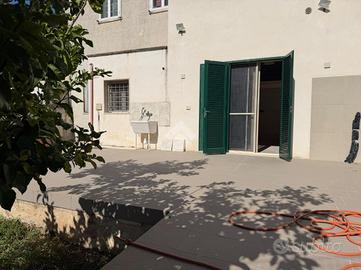 4 LOCALI A CAROVIGNO
