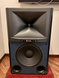 Diffusori JBL 4349 mai usati.