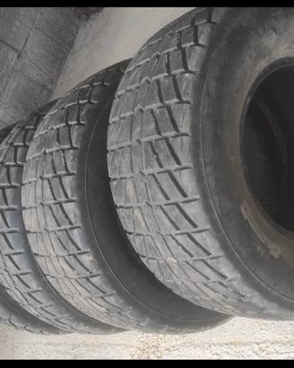 gomme e cerchi quod o moto ape