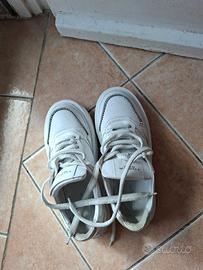 Scarpe sportive