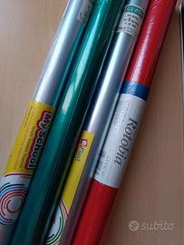 Rotoli di pellicola per rivestire i libri