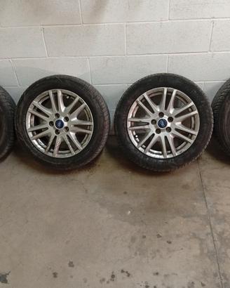 Ford Cmax gomme e cerchi