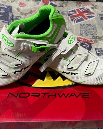 Scarpe ciclismo northwave sonic tech srs 40 1/2