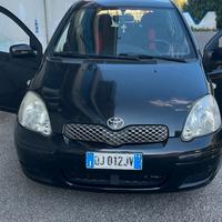 Toyota Yaris 1.0 Benz perfetta 