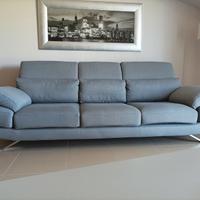 Divano in tessuto 4 posti Poltrone e sofà.