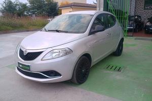 LANCIA YPSILON 1.2 NEOPATENTATI