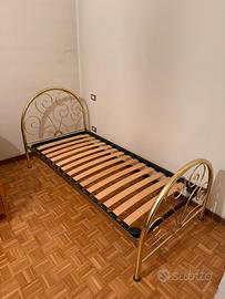 Letto singolo in ottone