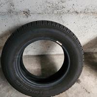 4 gomme semi nuove