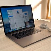 MacBook Pro 15” 512GB/16GB/4VRAM GRADO A +ADOBE