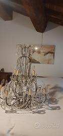 Lampadario vintage in metallo e vetro