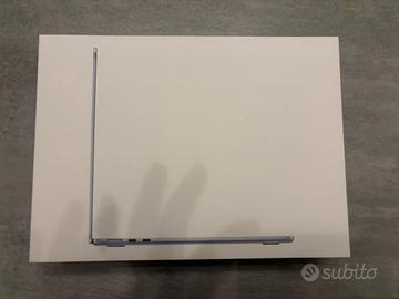 MacBook Air 15” M4 512GB con Garanzia