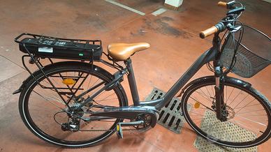 city bike elettrica da donna 