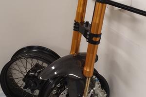 Cafe racer avantreno forcelle ohlins freni brembo