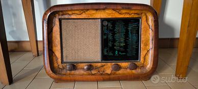 radio d epoca Magnadyne