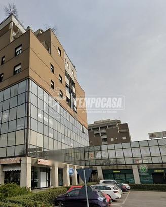 Vendita ufficio collegabile in zona Carrozzone