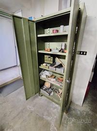 Armadio in metallo