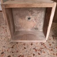 Lavandino in pietra con mensole vintage