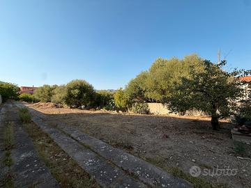 Lotto edificabile di 800 mq a Domusnovas