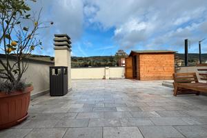 Appartamento con terrazza vista mare e garage