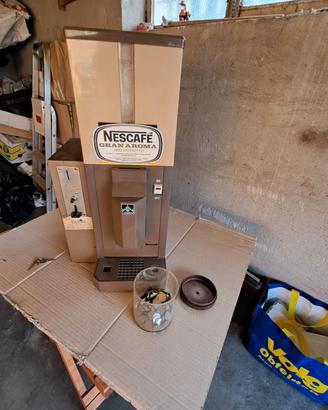 MACCHINA DA CAFFE FAEMA DISTRIBUTORE A GETTONE