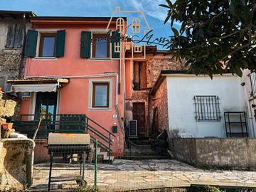 Appartamento di 138 m² con più di 5 locali e box a