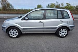 Ford Fusion 2007 tenuta molto bene