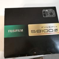 Macchina fotografica fujifilm finepix s 8100fd