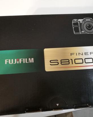 Macchina fotografica fujifilm finepix s 8100fd